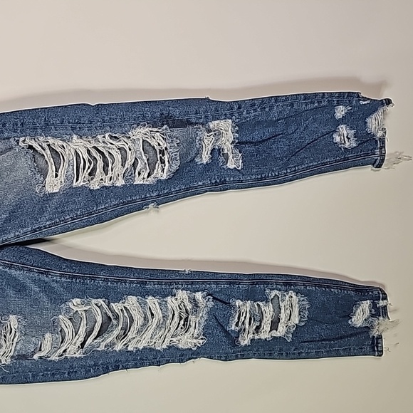 American Eagle size 0 stretch high rise mom jeans - Picture 3 of 8